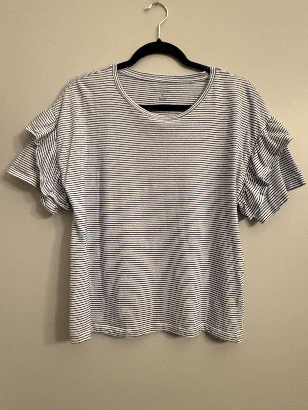 Banana Republic Designer Tee, medium, VGUC